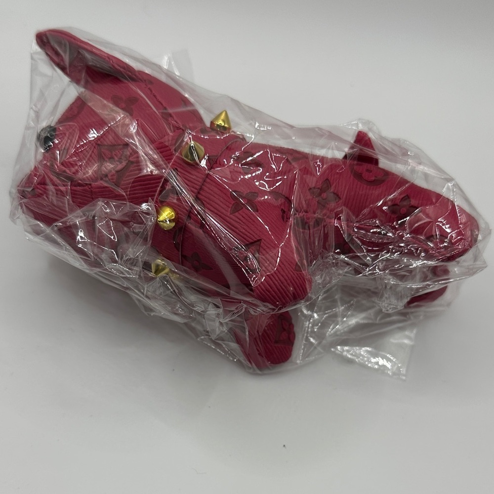 Luxury Pink Dog Charm with Gold Accents - Picture 4 of 4